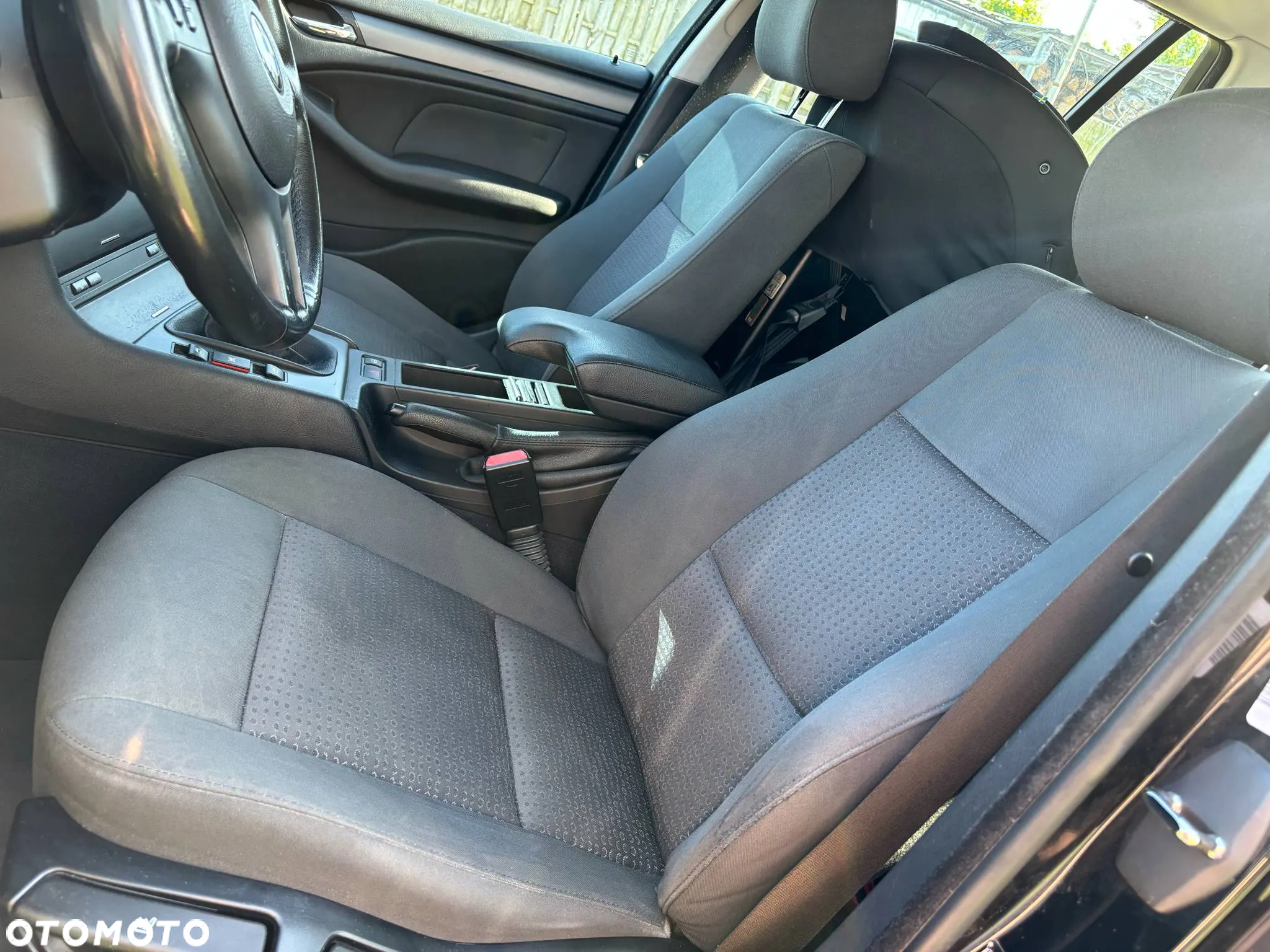 BMW Seria 3 318i - 3