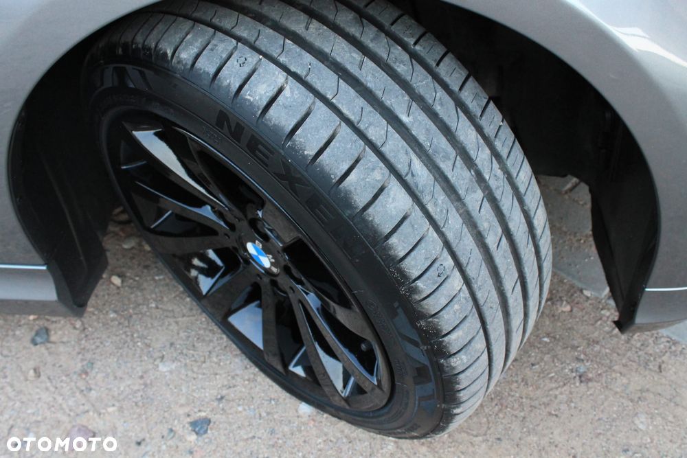 BMW Seria 3 318d DPF Edition Exclusive - 34
