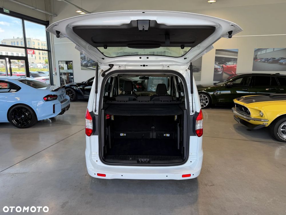 Ford Tourneo Courier 1.5 TDCi Trend - 17