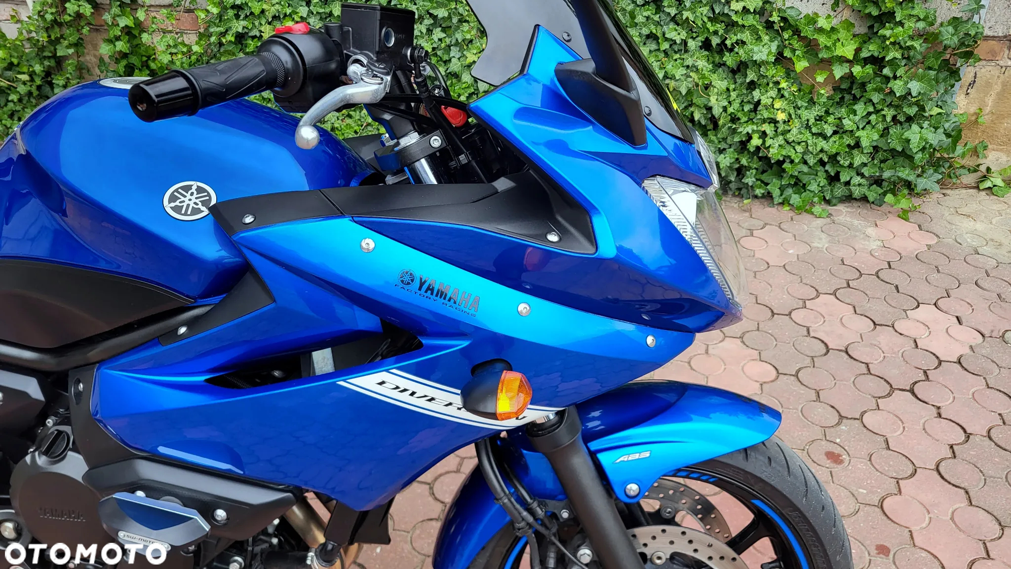 Yamaha XJ - 13