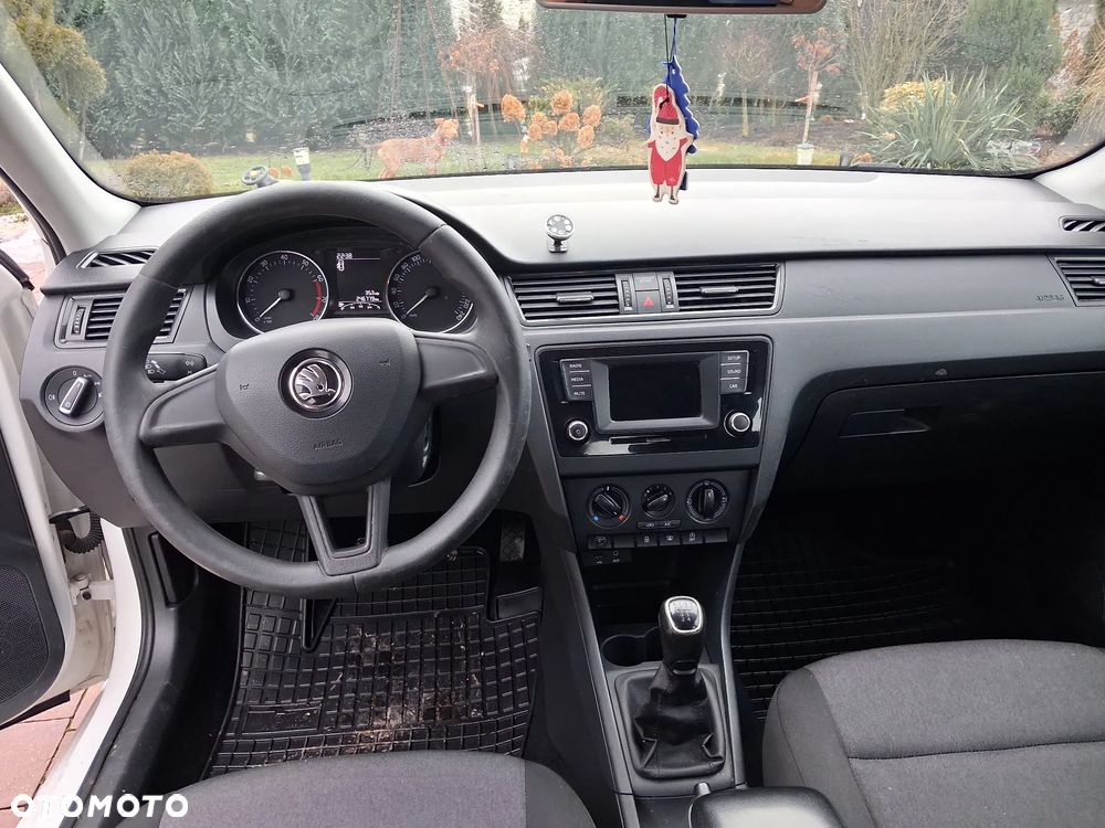 Skoda RAPID 1.2 TSI Active - 6