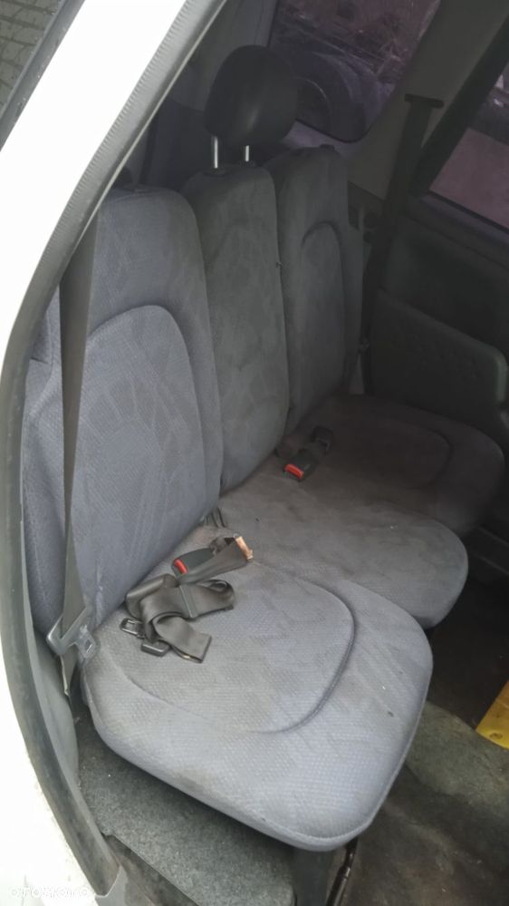 Fotele kierowcy pasażera kanapa Toyota Yaris Verso 1.3 Benzyna VVT-i 2001 - 2