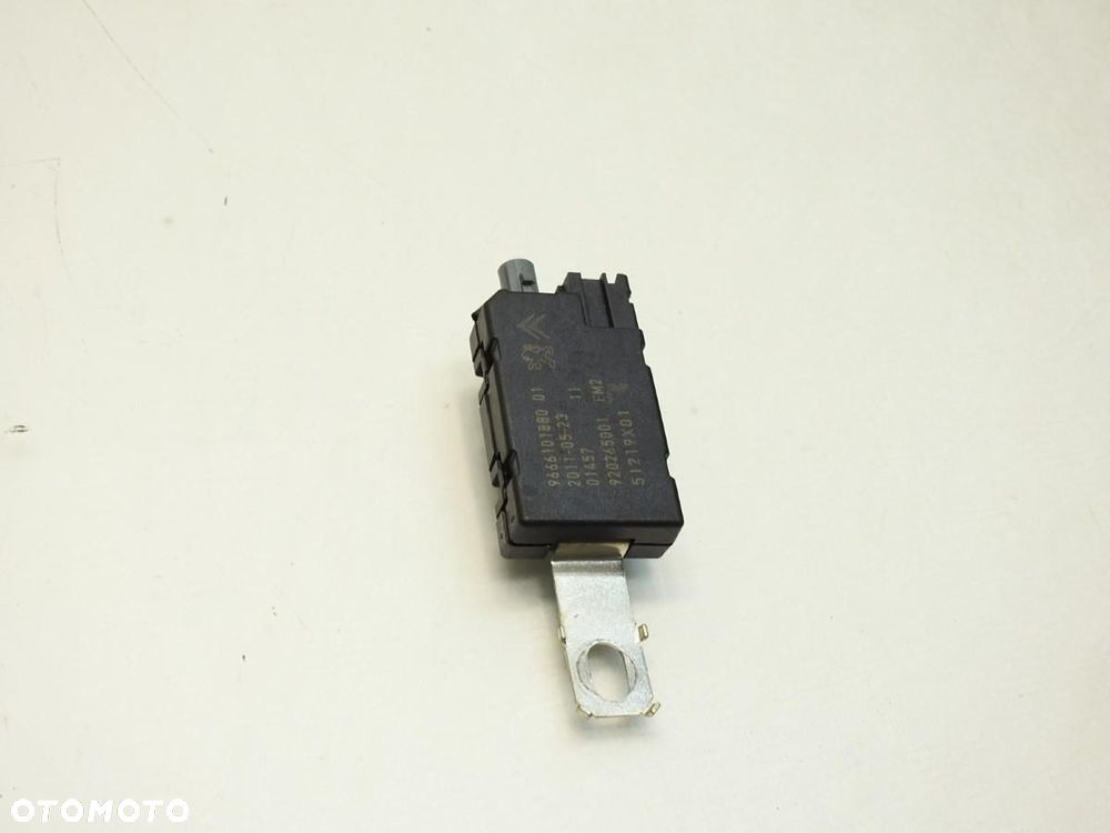 WZMACNIACZ ANTENY PEUGEOT 508 I 9666101880 - 7