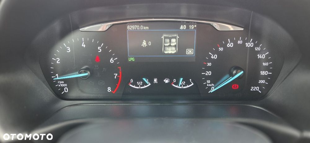 Ford Fiesta 1.1 S&S TITANIUM - 36