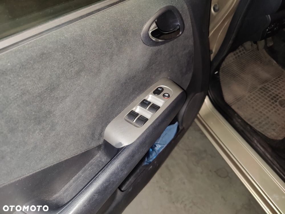 Honda City 1.4 Comfort - 13