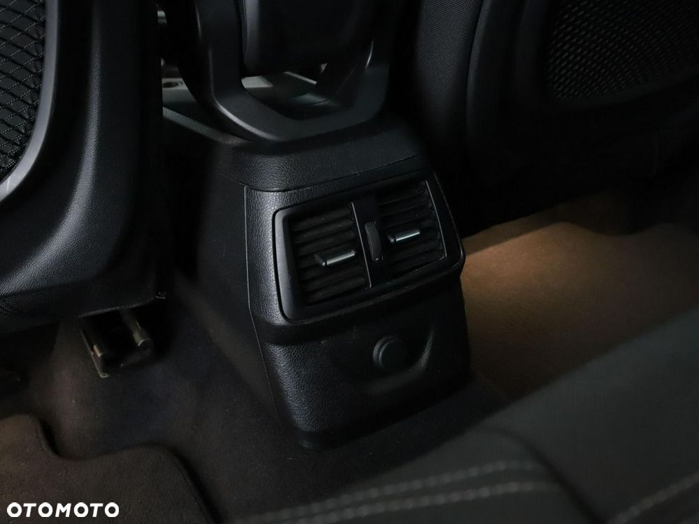 BMW Seria 2 220d GT Sport Line - 38