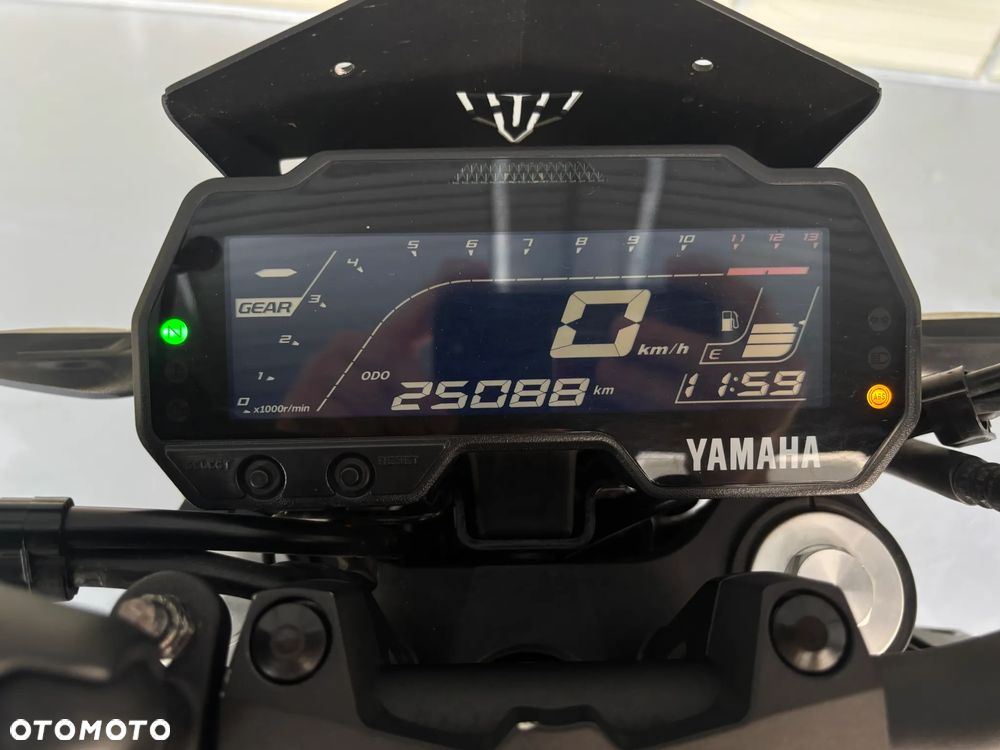 Yamaha MT - 6