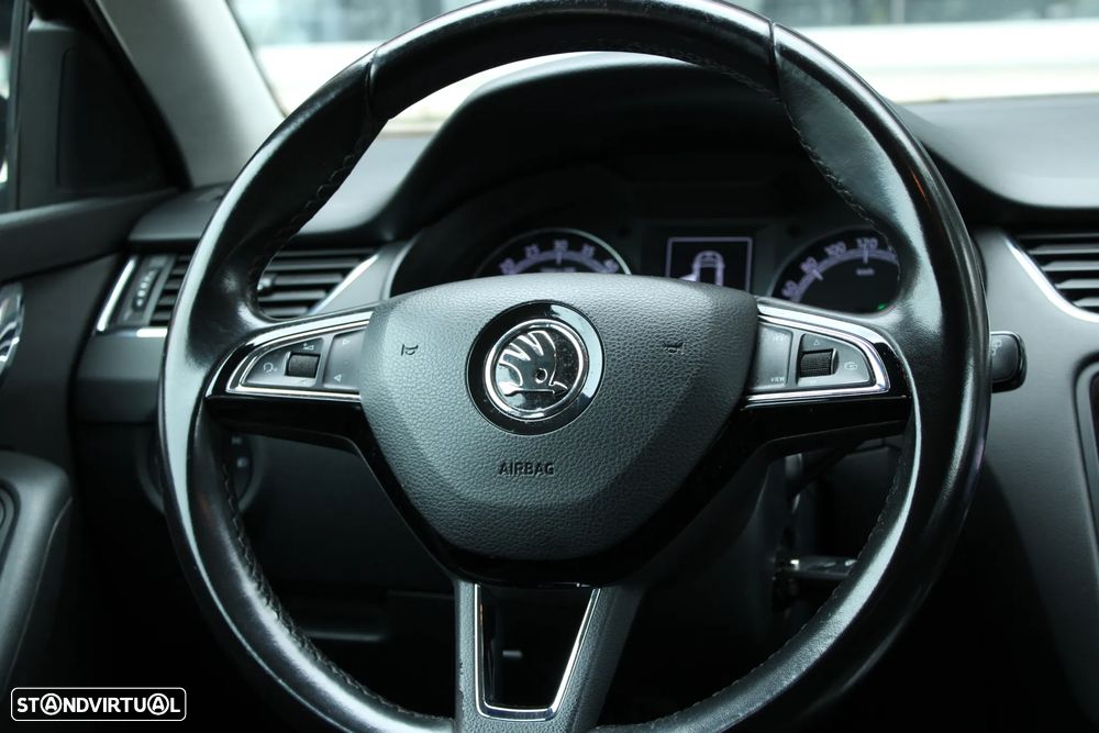Skoda Octavia Break 1.6 TDi Ambition DSG - 16