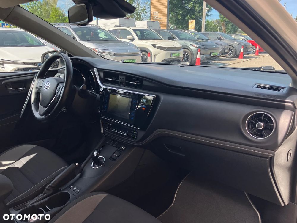 Toyota Auris Hybrid 135 Premium - 13