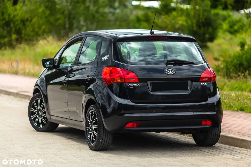 Kia Venga - 4