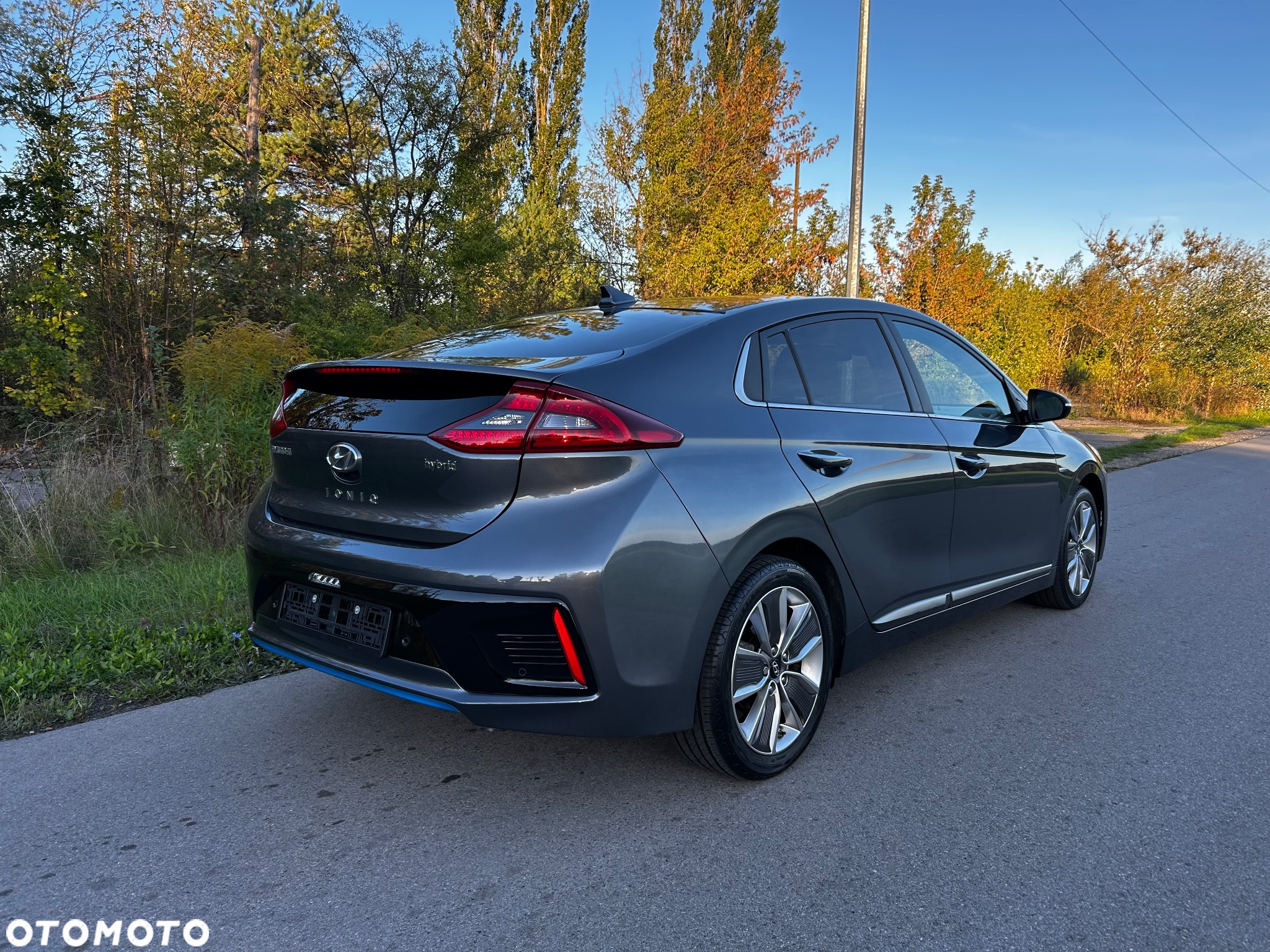 Hyundai IONIQ Hybrid 1.6 GDI Premium - 11