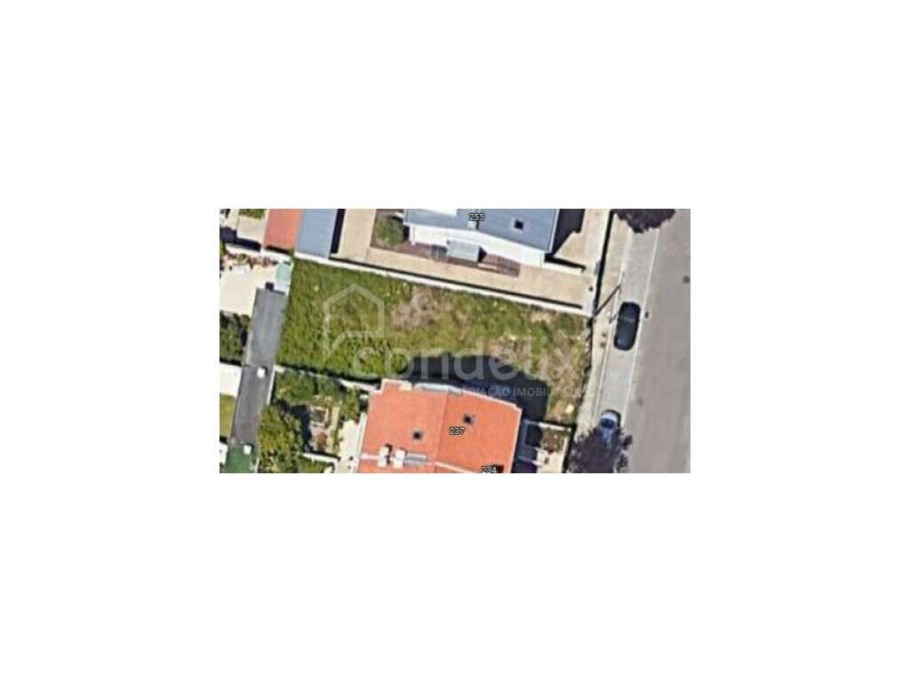 Lote de terreno a 4 min do H.S. João - Grande imagem: 2/3