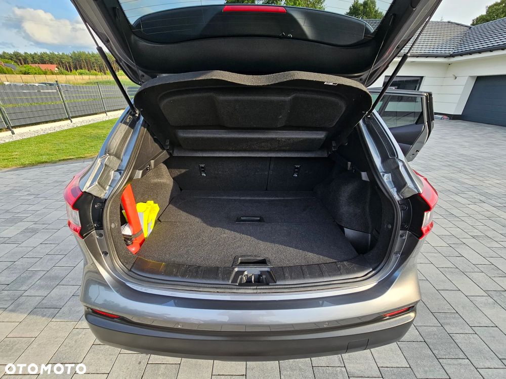 Nissan Qashqai 1.2 DIG-T N-Connecta Xtronic EU6 - 13