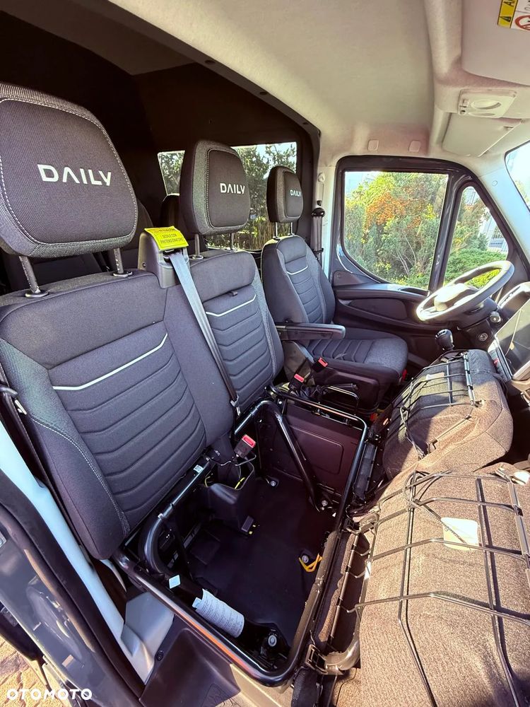 Iveco 35S18HV 7 OSOBOWY - 3 LITRY - 23