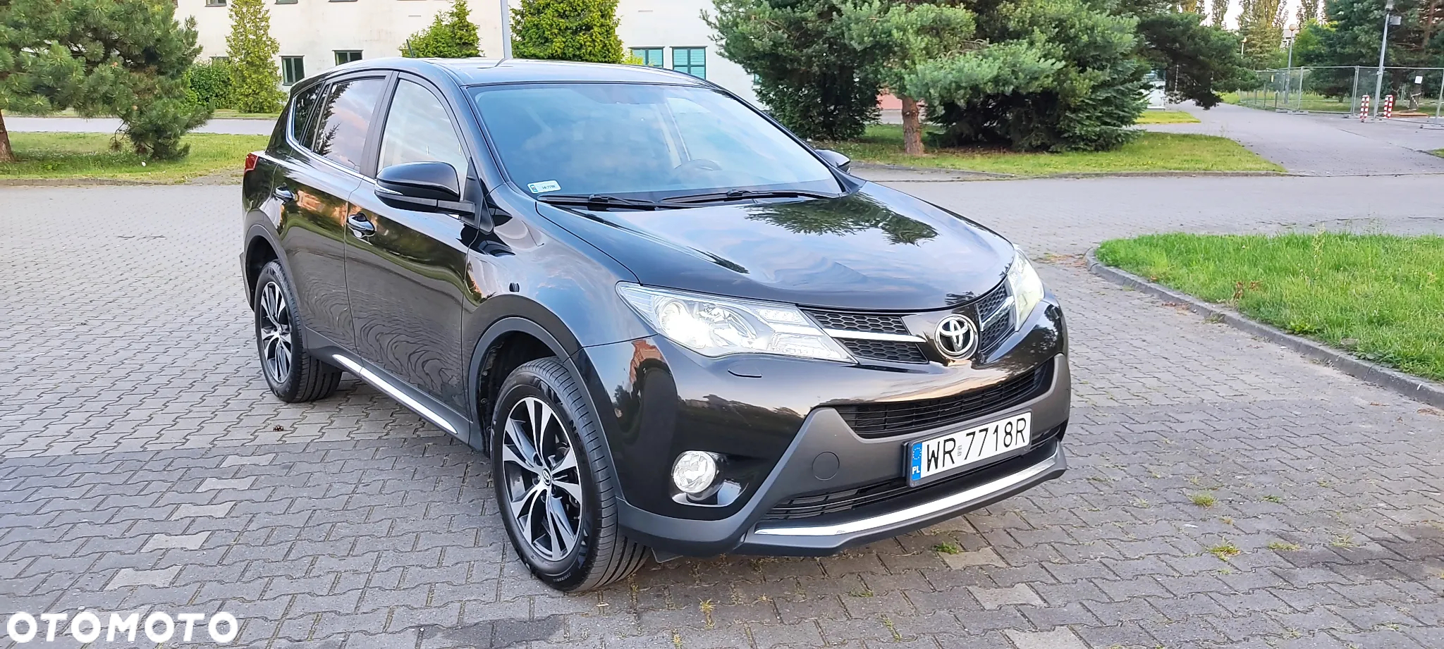 Toyota RAV4 - 2