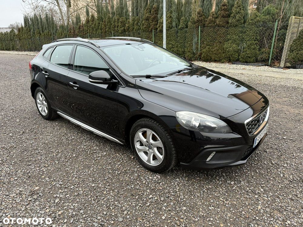 Volvo V40 Cross Country - 3