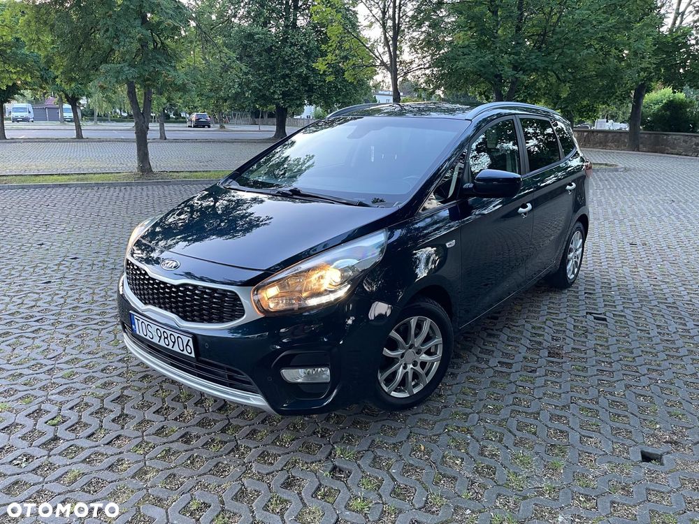 Kia Carens 1.6 GDI Dream-Team Edition - 10