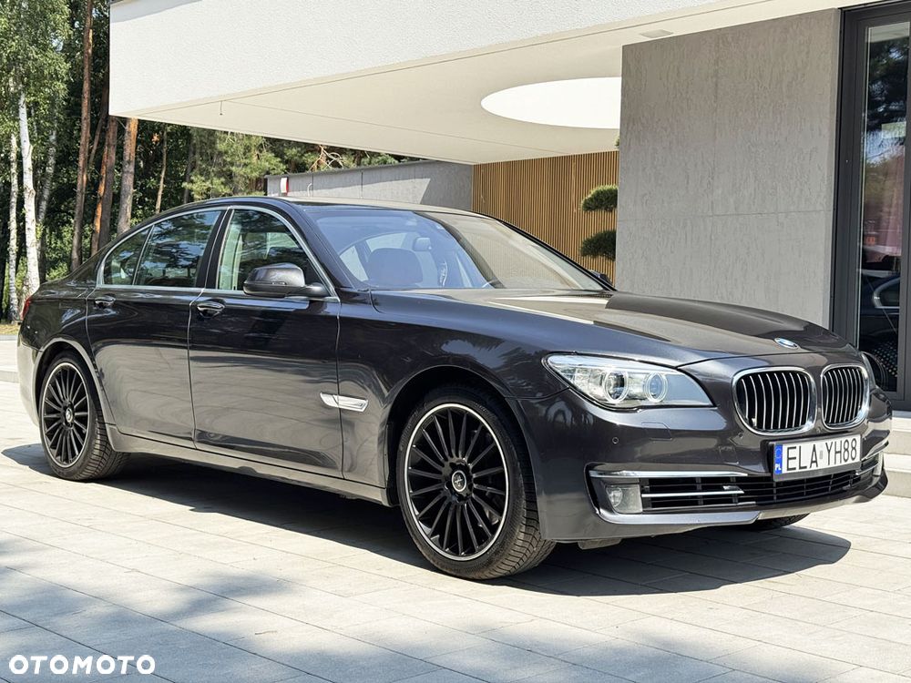 BMW Seria 7 740d xDrive Edition Exclusive - 7