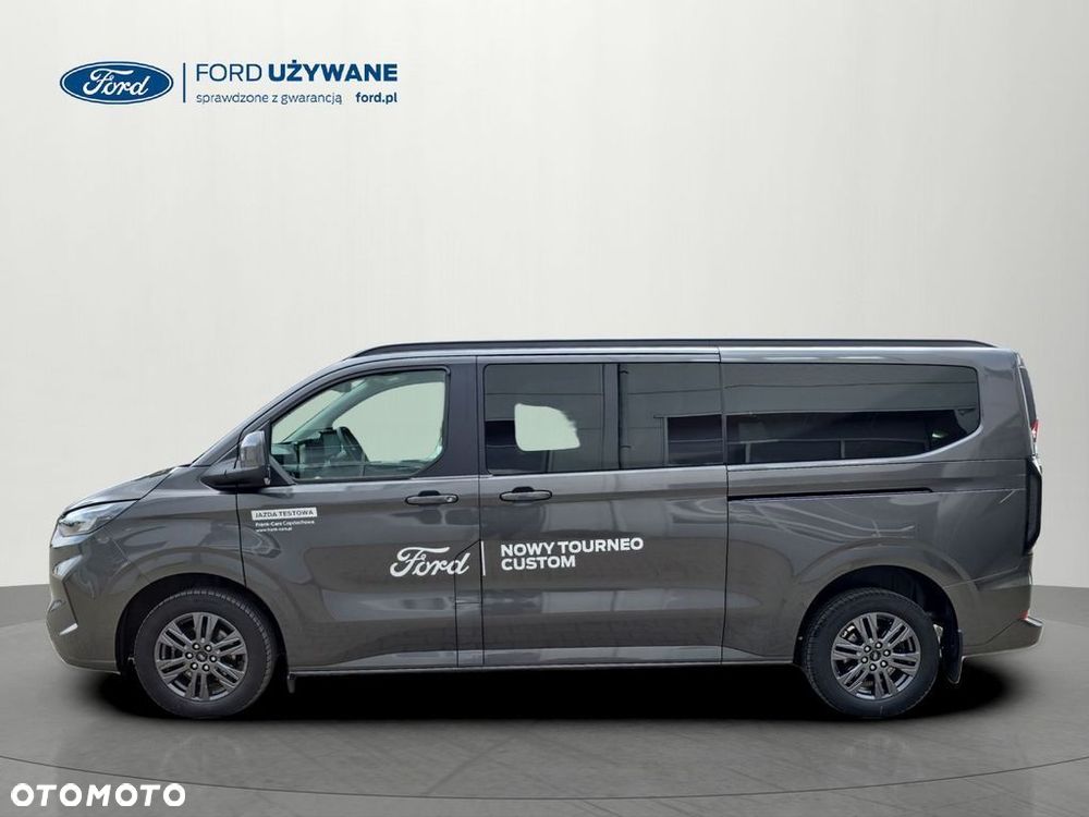 Ford Tourneo Custom - 14