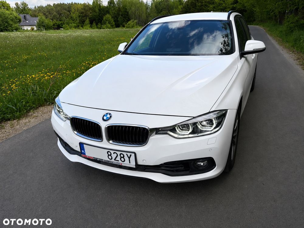 BMW Seria 3 318i - 1