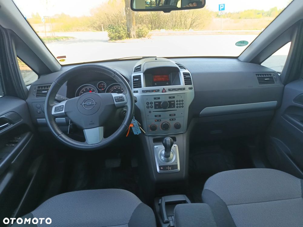 Opel Zafira - 7