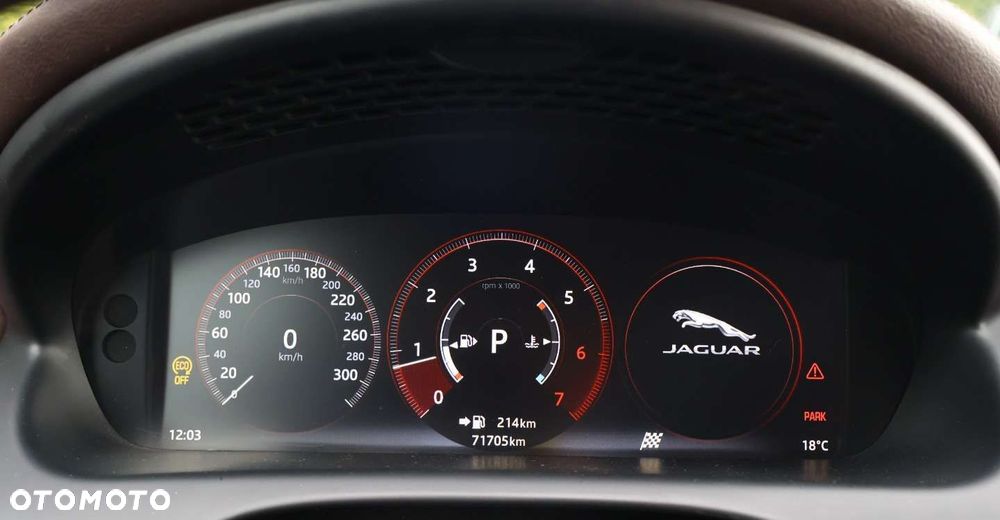 Jaguar XJ - 27