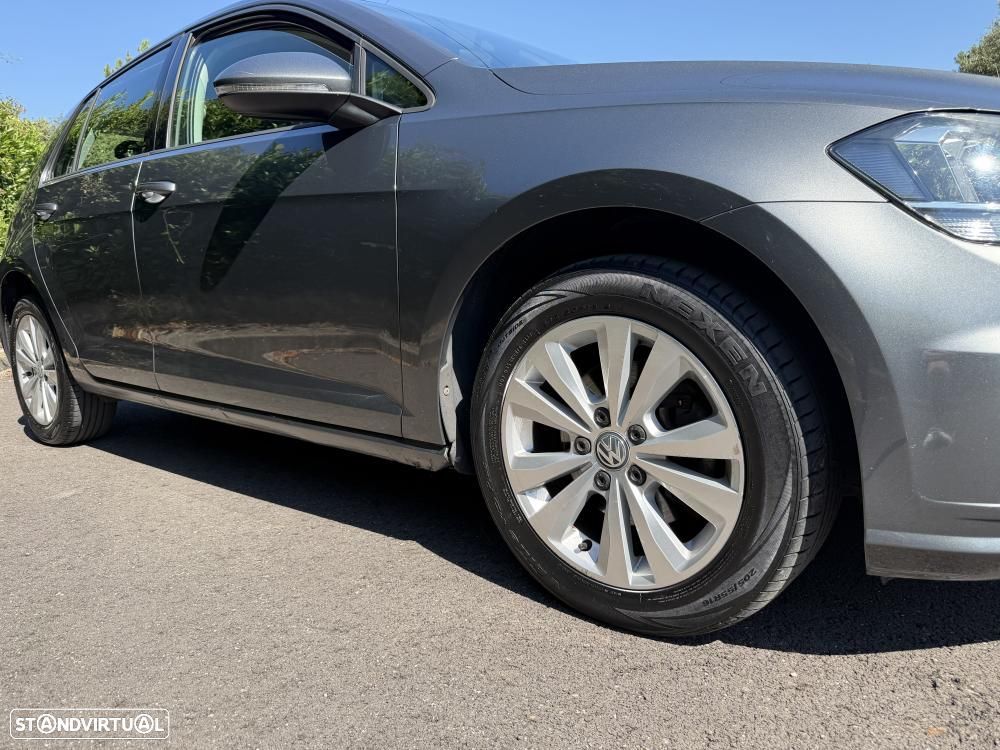 VW Golf 1.6 TDI Confortline - 5