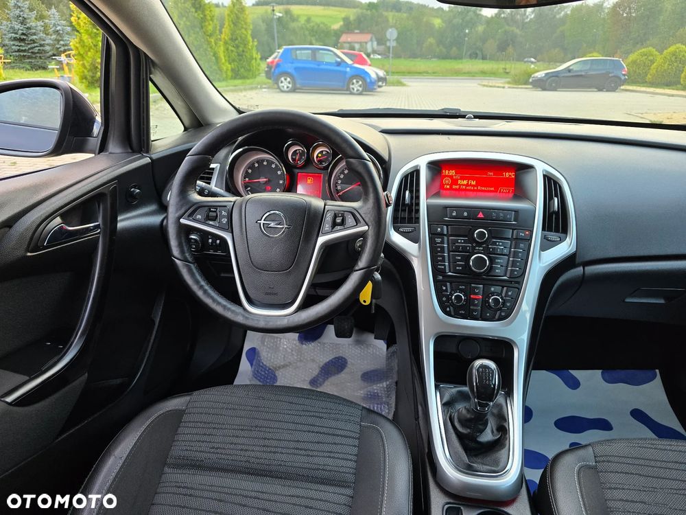 Opel Astra 1.4 Turbo Edition - 24