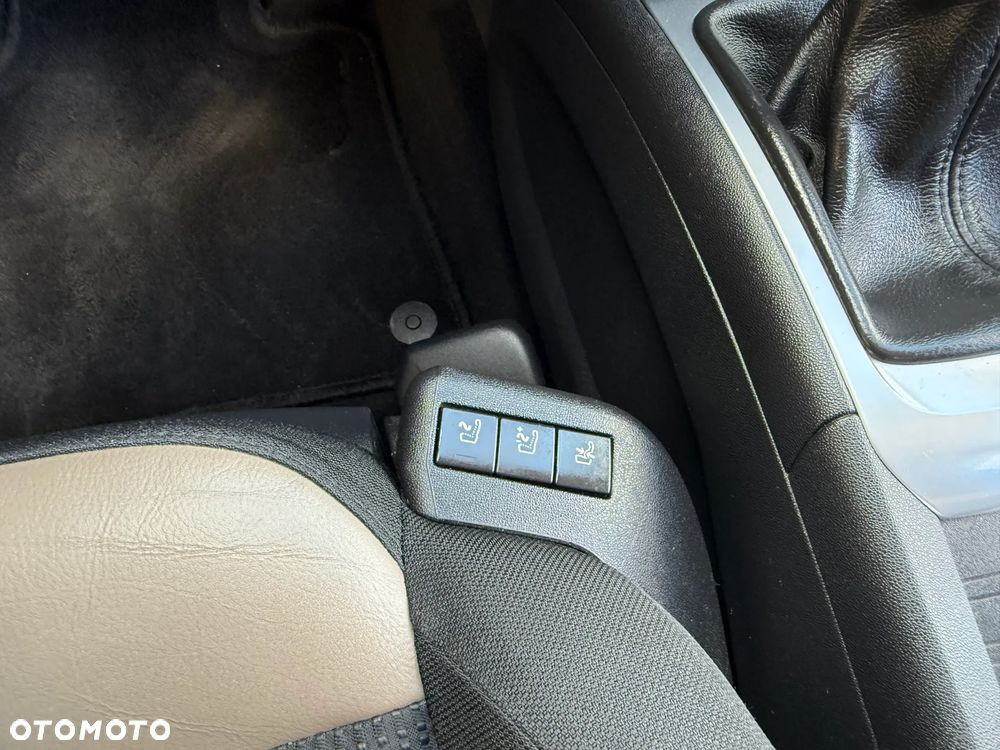 Citroën C4 Picasso 2.0 HDi FAP Exclusive - 24