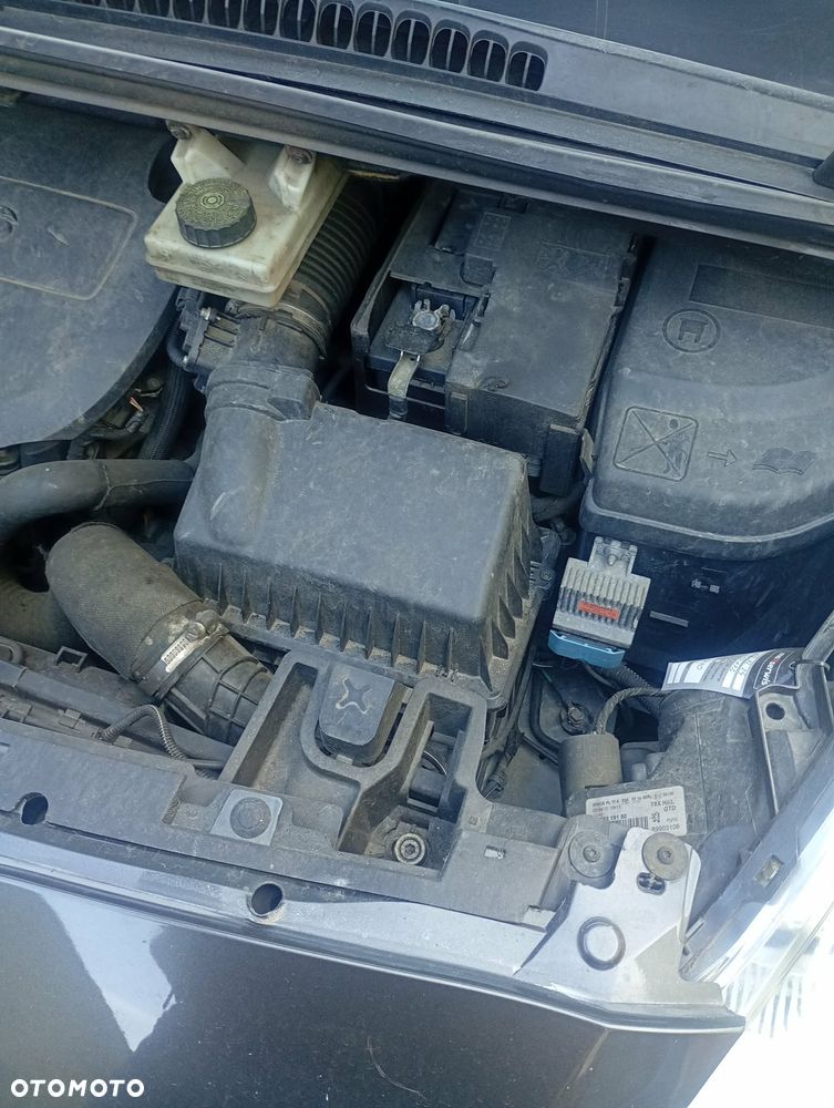 Peugeot 5008 HDI FAP 150 Platinum - 21