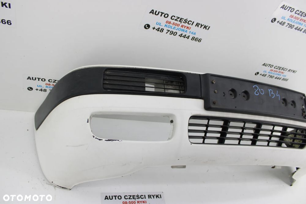 AUDI 80 B4 Zderzak Przód 8A0807111D - 3