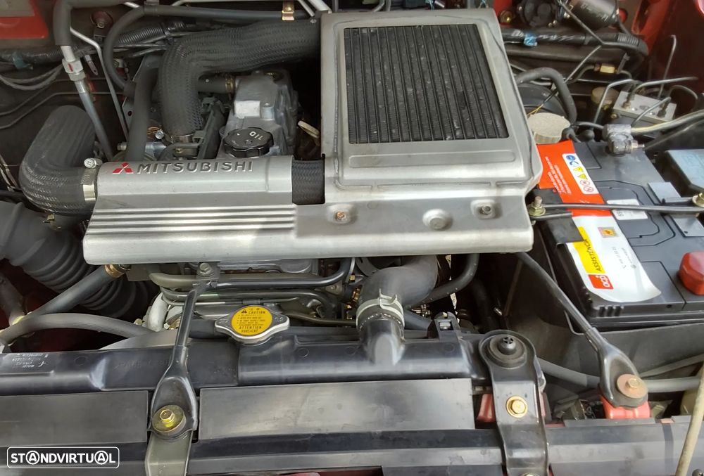 Mitsubishi Pajero 2.8 TD GLS - 4