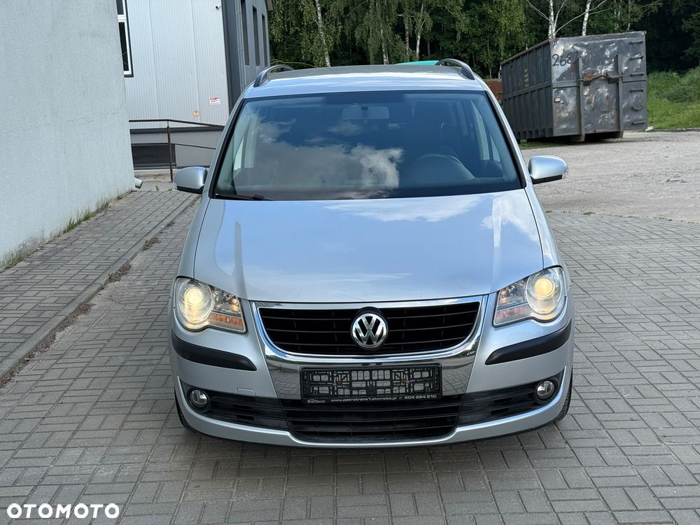 Volkswagen Touran 1.6 Welcome - 11