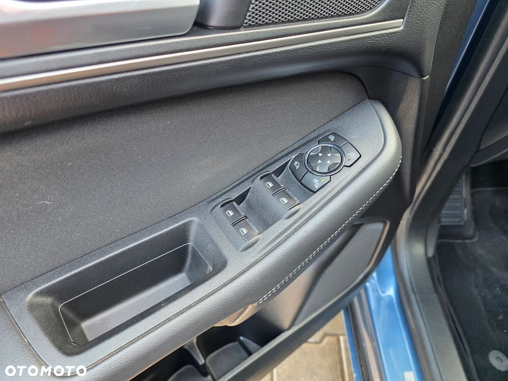 Ford S-Max - 22