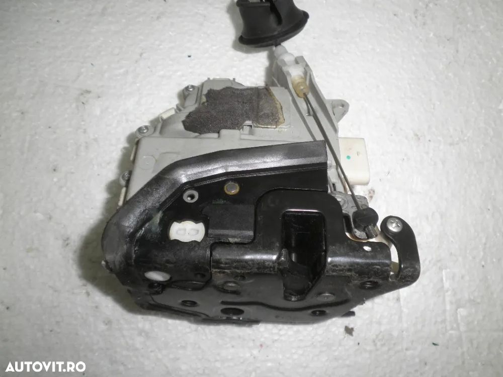 Broasca stanga/ dreapta fata / spate Audi A8 D4, A7, A4 B8, A5, A6 C7, 8J1837016C, 8J2837015C 4G0839015E - 4