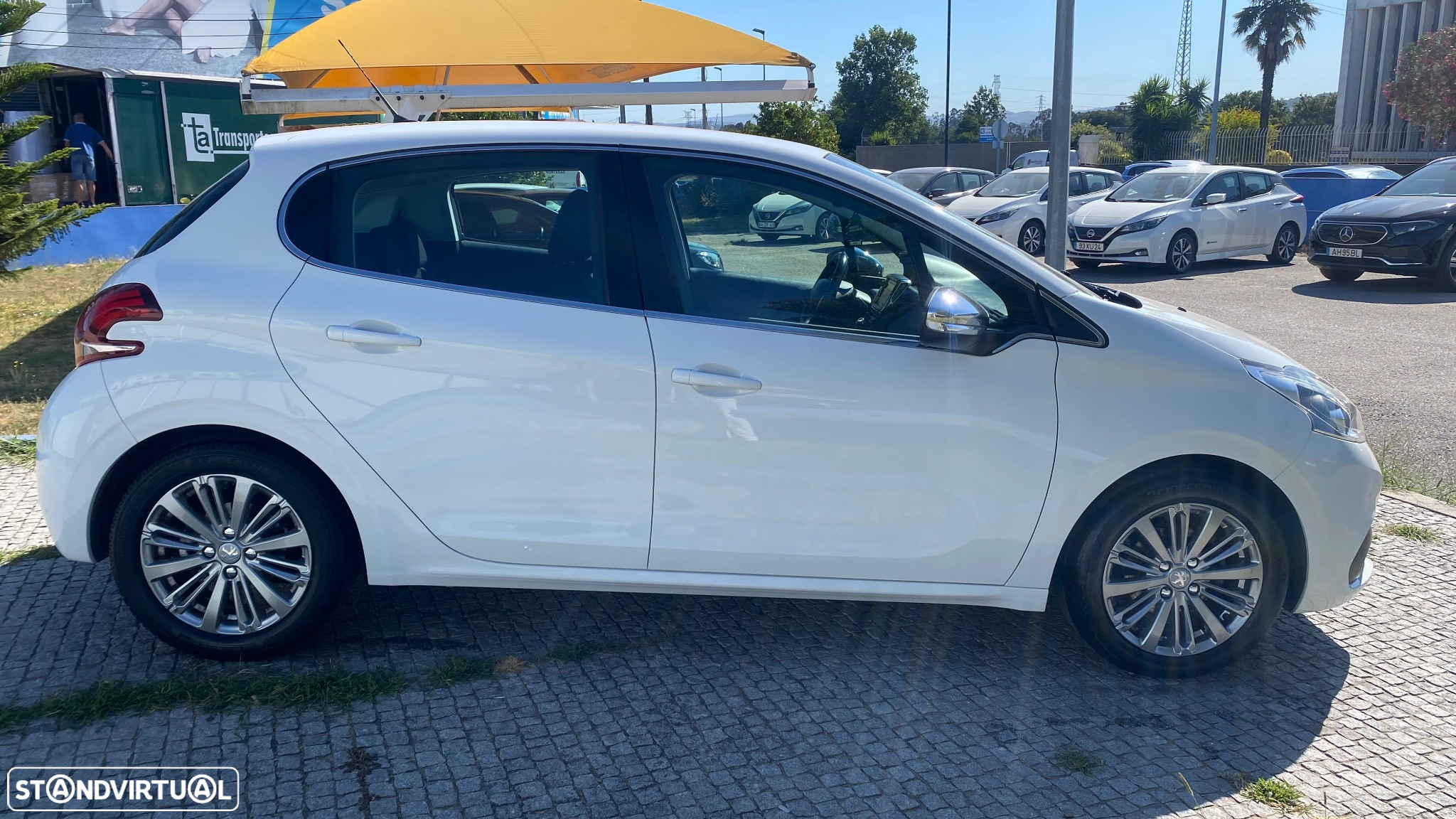 Peugeot 208 1.2 PureTech Allure - 9