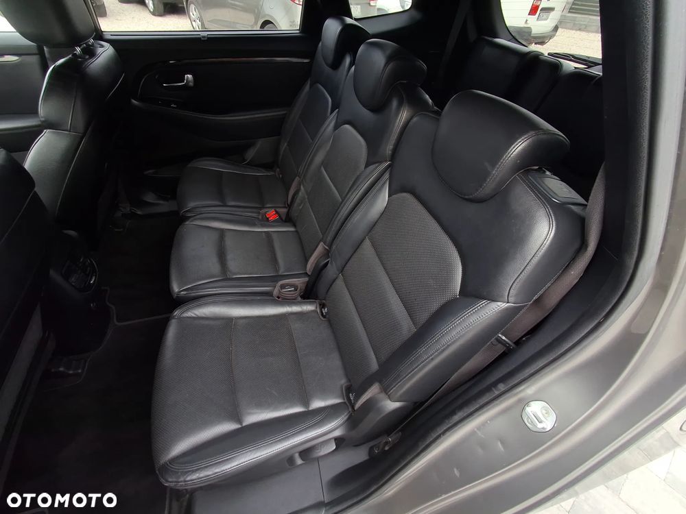 Kia Carens 1.7 CRDi Spirit - 17