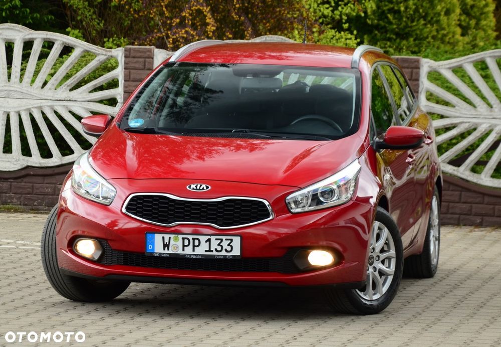 Kia Ceed - 4