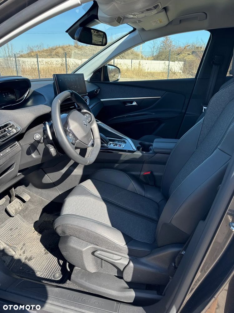 Peugeot 3008 1.2 PureTech Allure S&S EAT8 - 7