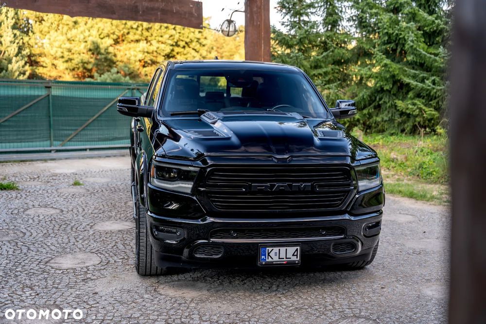 RAM 1500 5.7 Crew Cab Shortbed Limited Black - 18