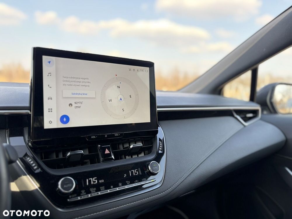 Toyota Corolla 1.8 Hybrid Comfort - 29