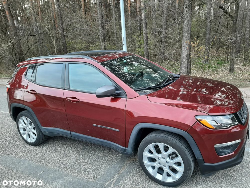 Jeep Compass - 24