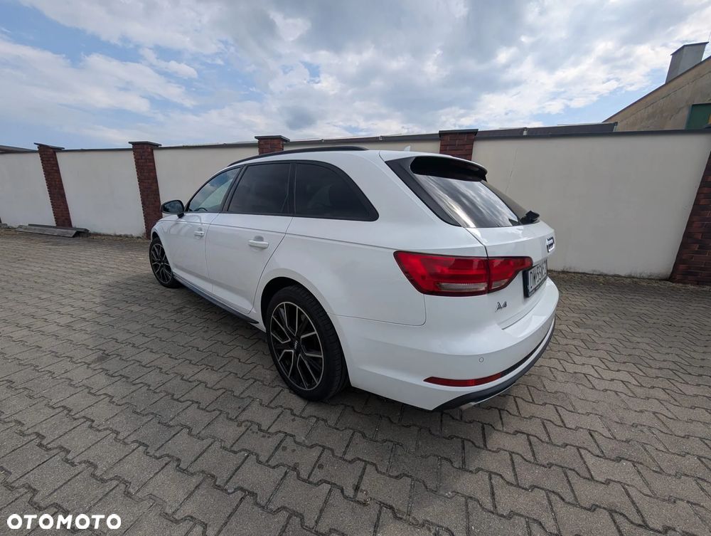 Audi A4 Avant 40 TDI Quattro S tronic - 9