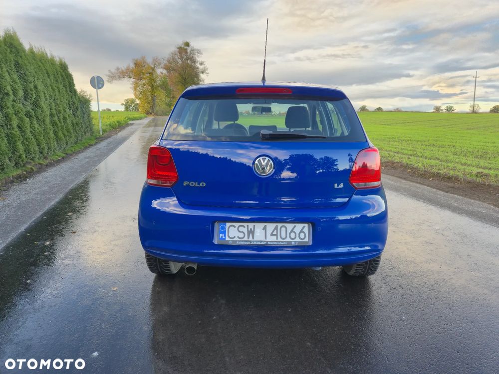 Volkswagen Polo 1.4 16V Comfortline - 22