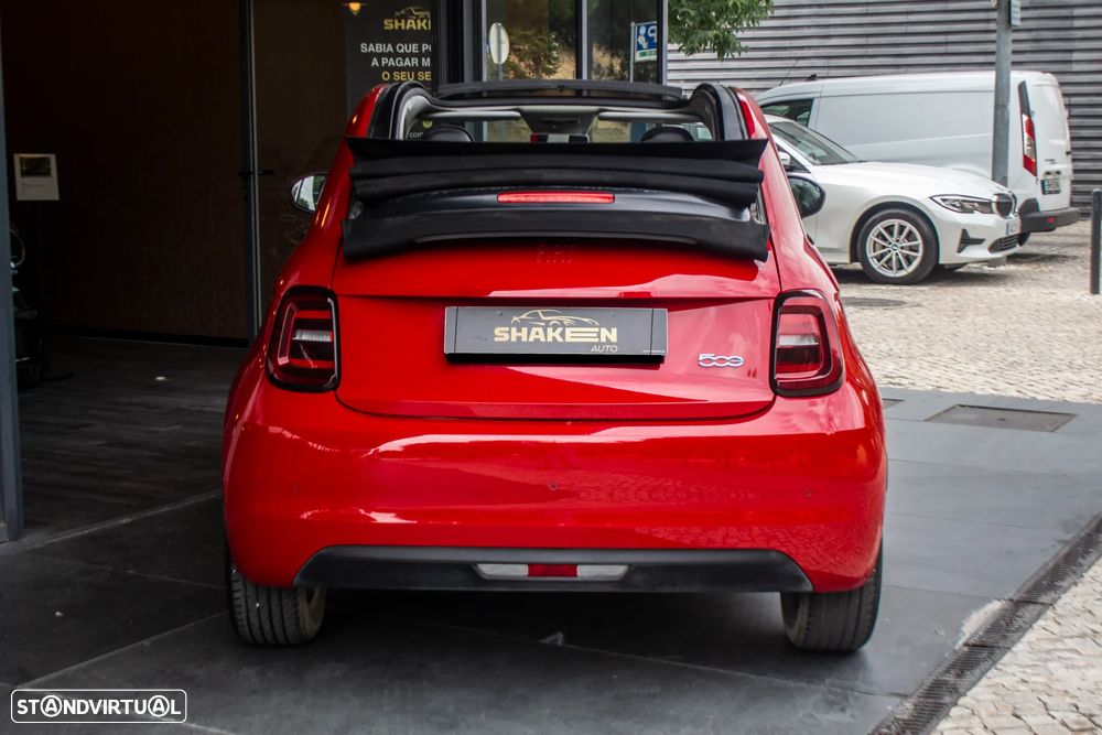 Fiat 500e C (RED) - 10