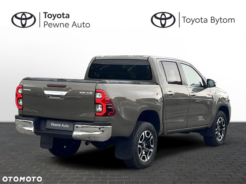 Toyota Hilux 2.8 D-4D Double Cab SR5 4x4 - 2