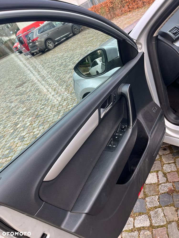 Volkswagen Passat 2.0 TDI 4Motion DSG BlueMotion Tech Comfortline - 17