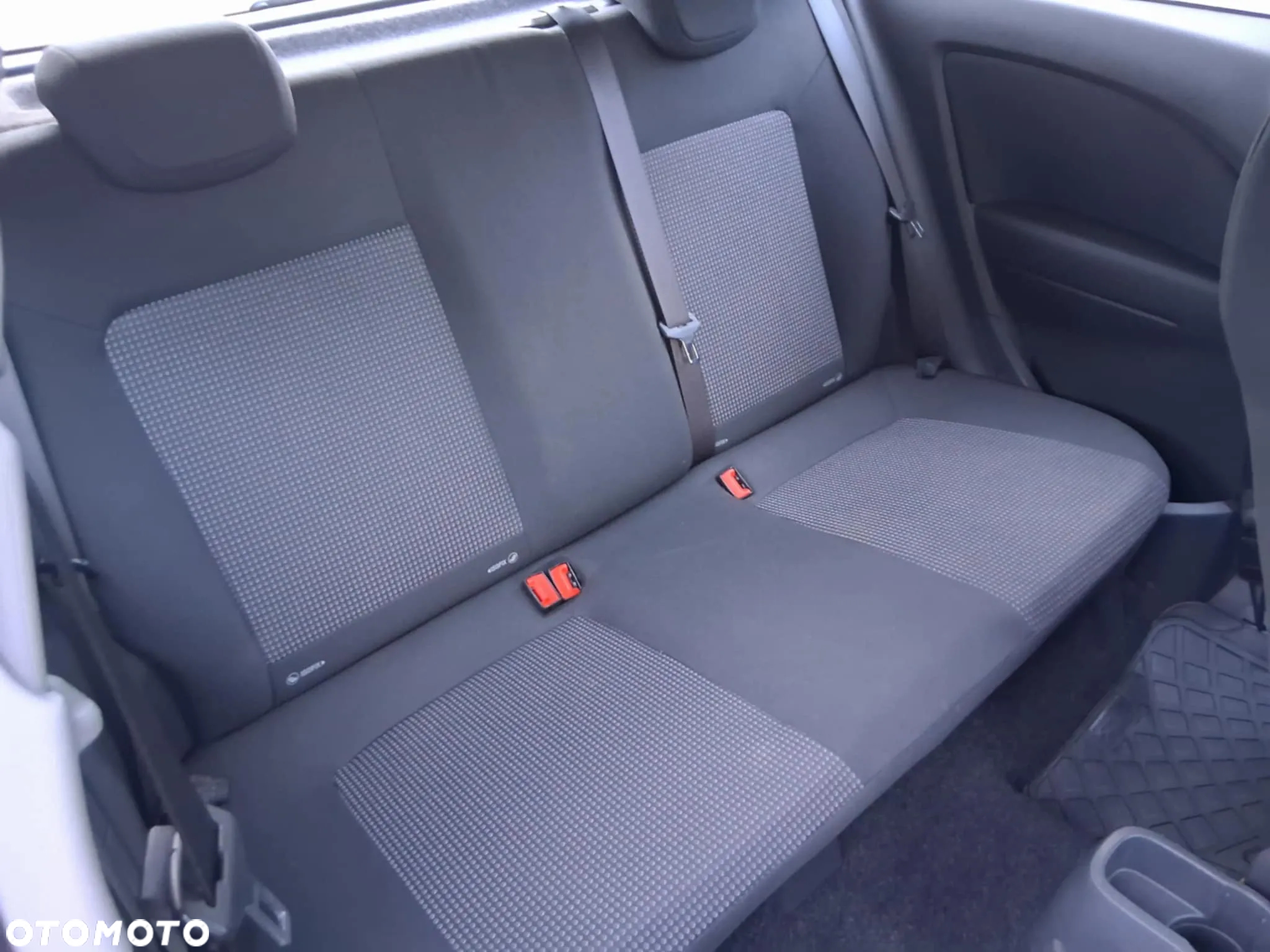 Opel Corsa - 8