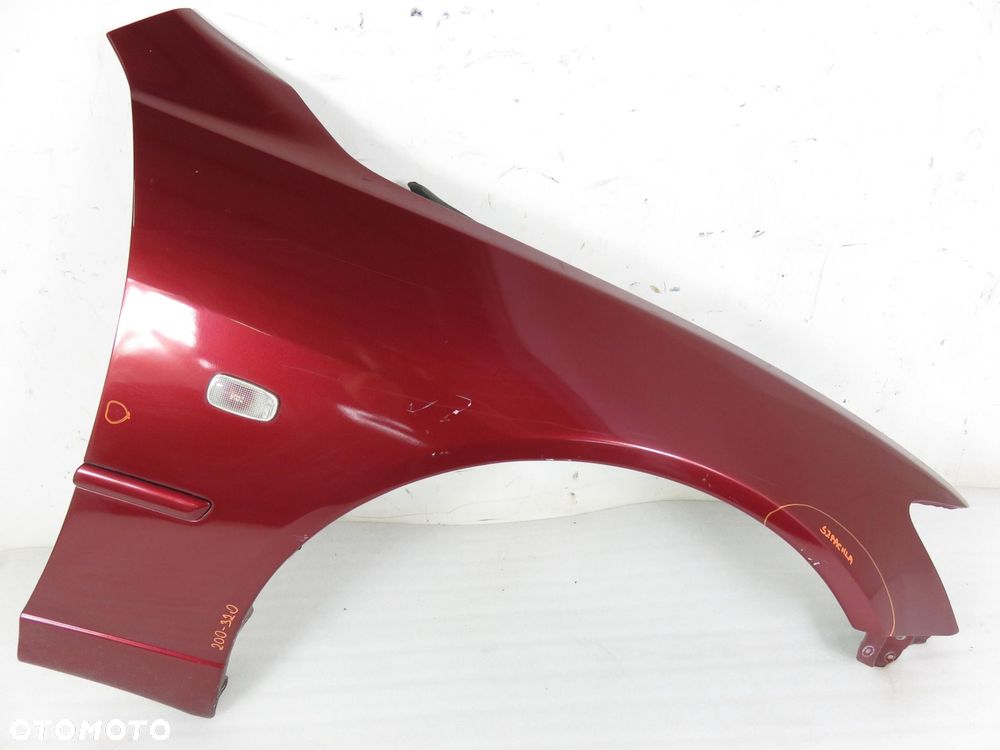 BŁOTNIK PRAWY PRZEDNI LEXUS IS I - 1