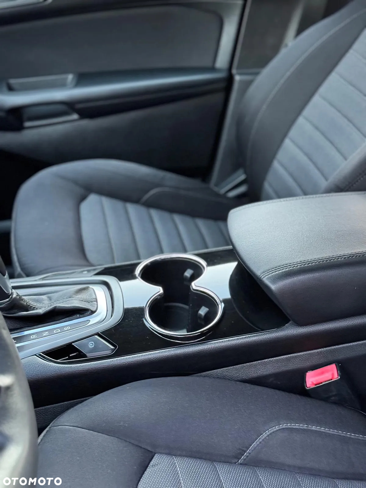 Ford Edge - 13